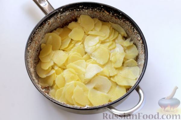 Картофельная запеканка с грибами в сливочном соусе